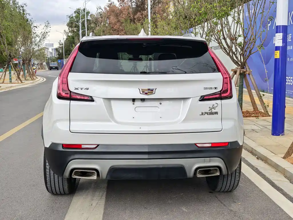 Cadillac XT4 2019 — фото 5