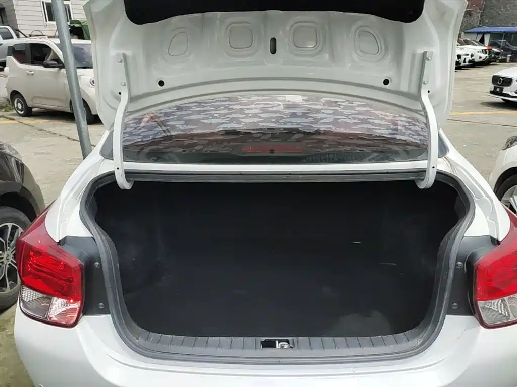 Hyundai Verna 2019 — фото 19