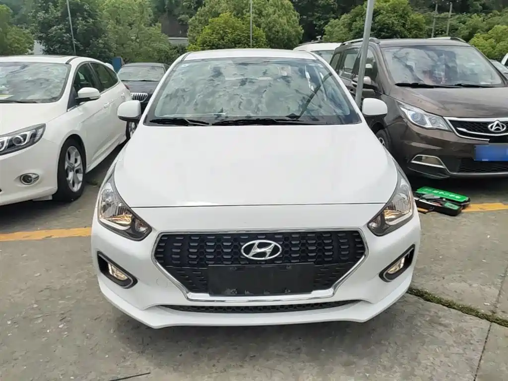 Hyundai Verna 2019 — фото 3