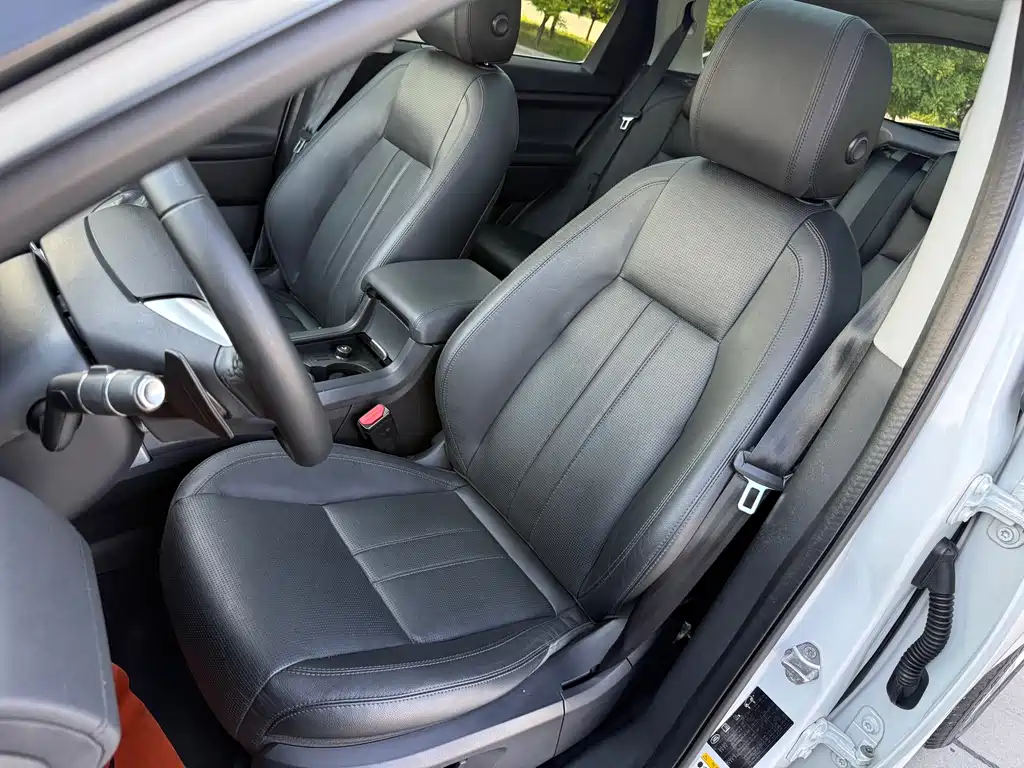 Land Rover Discovery Sport 2016 — фото 37