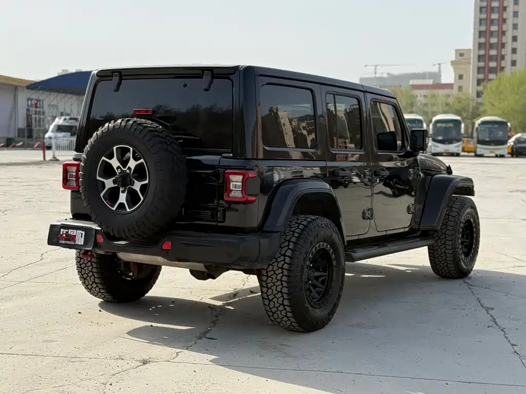 Jeep Wrangler 2023 — фото 9