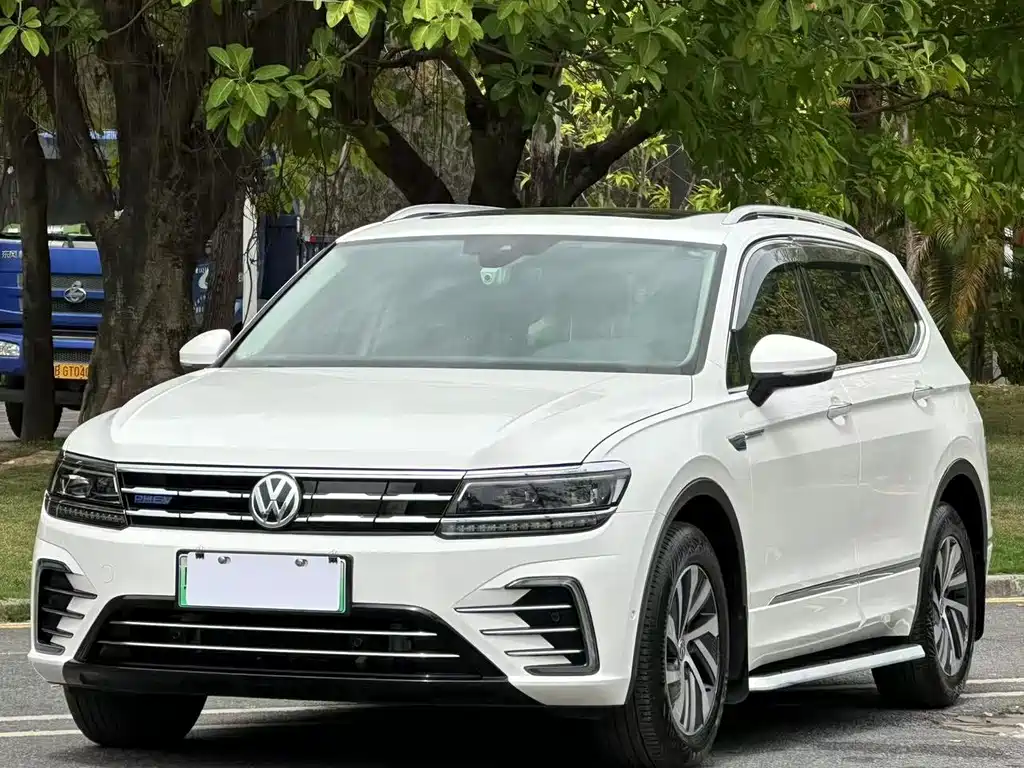 Volkswagen Tiguan L PHEV 2021
