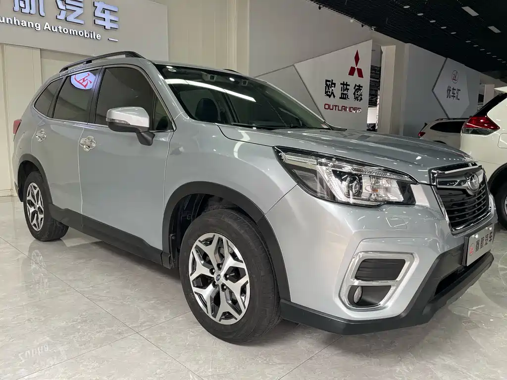 Subaru Forester 2021 — фото 10