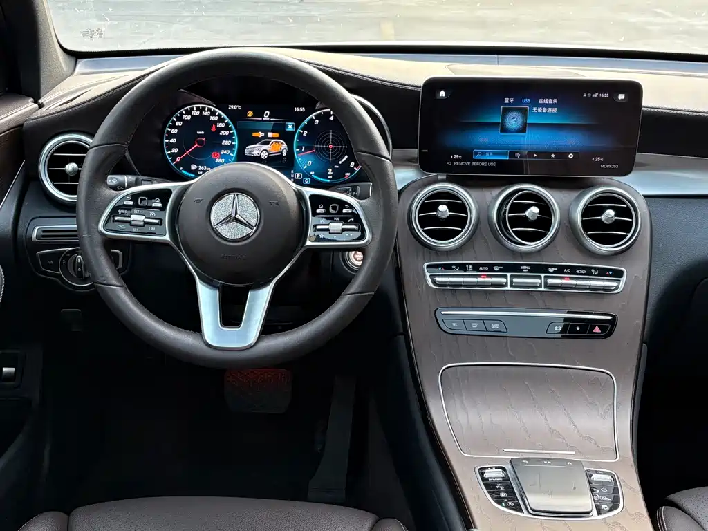 Mercedes-Benz GLC 2023 — фото 9