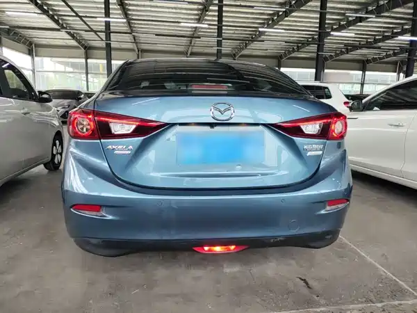 Mazda 3 Axela 2018