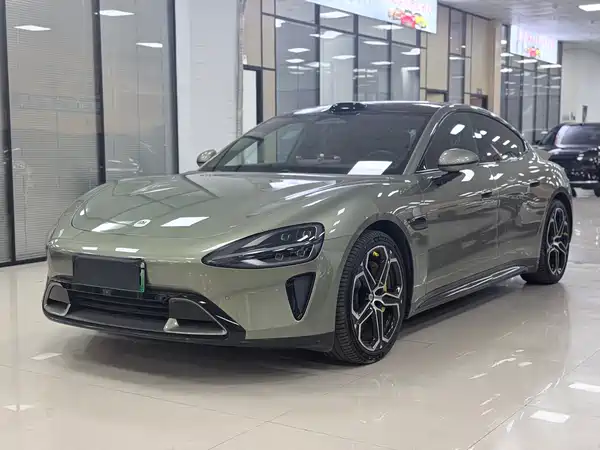 Xiaomi SU7 2024