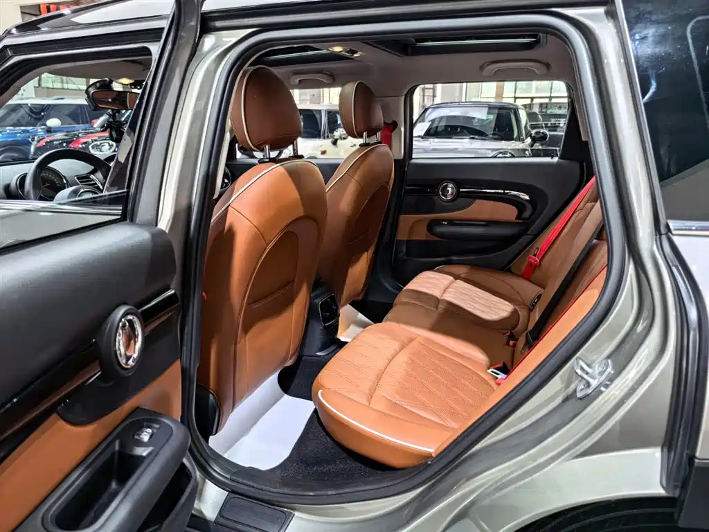 MINI Clubman 2020 — фото 14