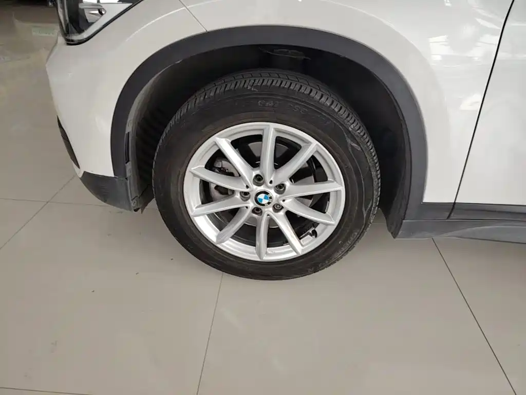 BMW X1 2017 — фото 23