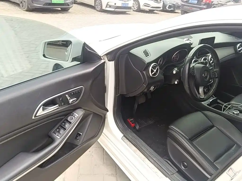 Mercedes-Benz CLA 2018 — фото 16