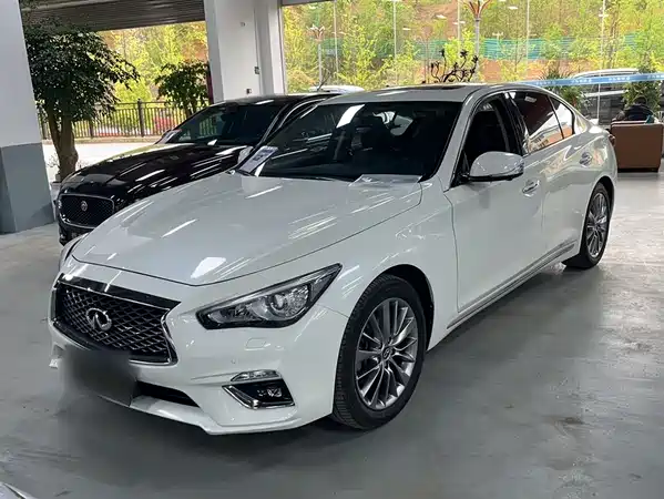 Infiniti Q50L 2018