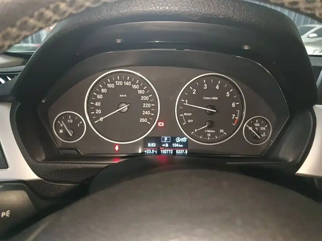 BMW 3 Series 2015 — фото 12