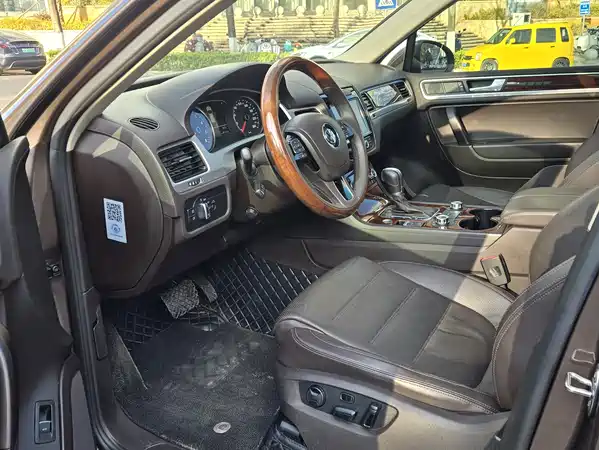 Volkswagen Touareg 2015