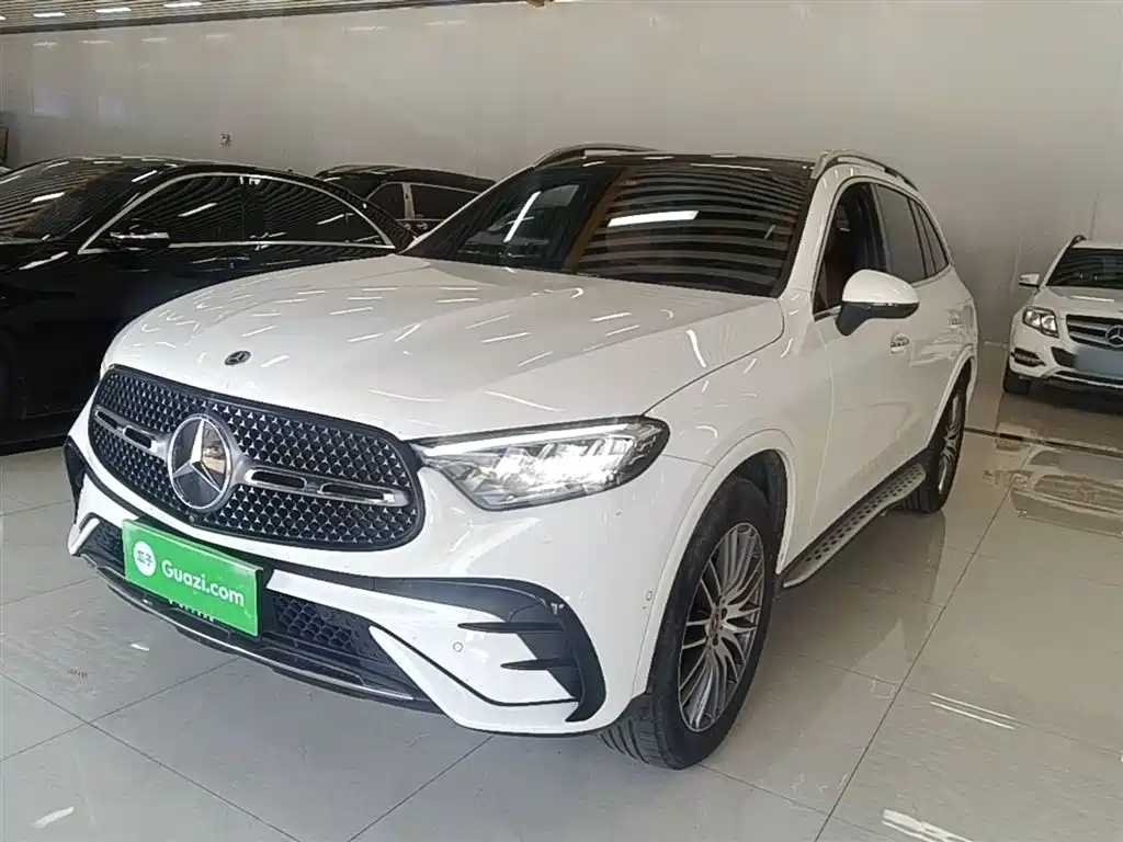 Mercedes-Benz GLC 2023 — фото 1