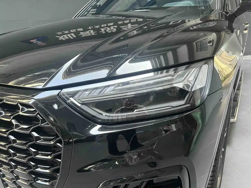 Audi Q5L Sportback 2024 — фото 2