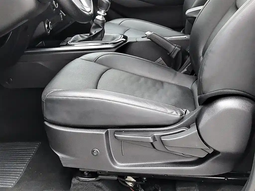 Isuzu D-MAX 2023 — фото 20
