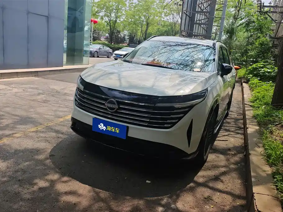 Nissan Teramont 2024