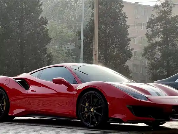 Ferrari 488 2019
