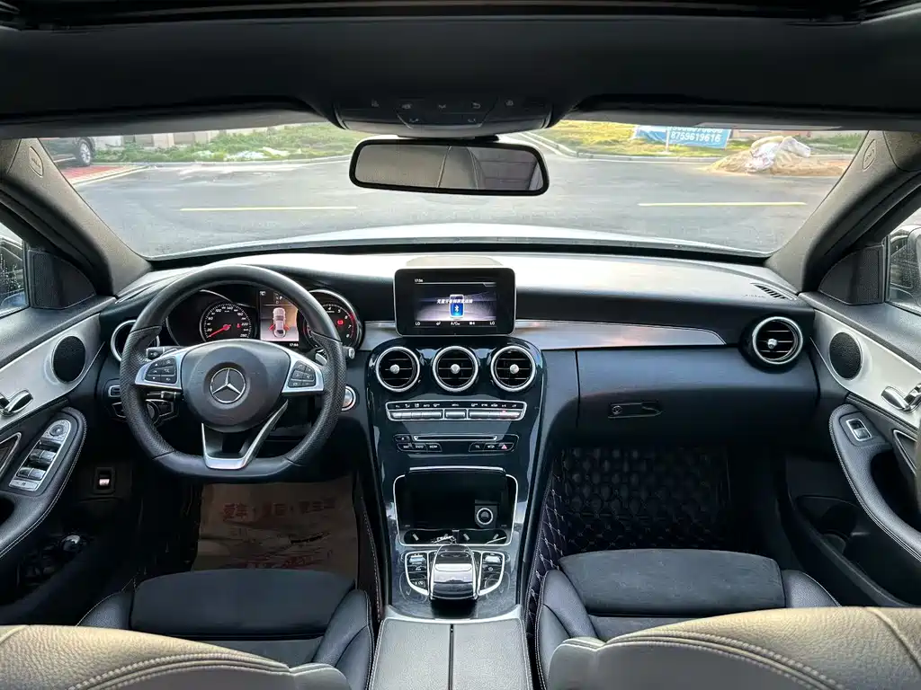 Mercedes-Benz C-Class 2018 — фото 9