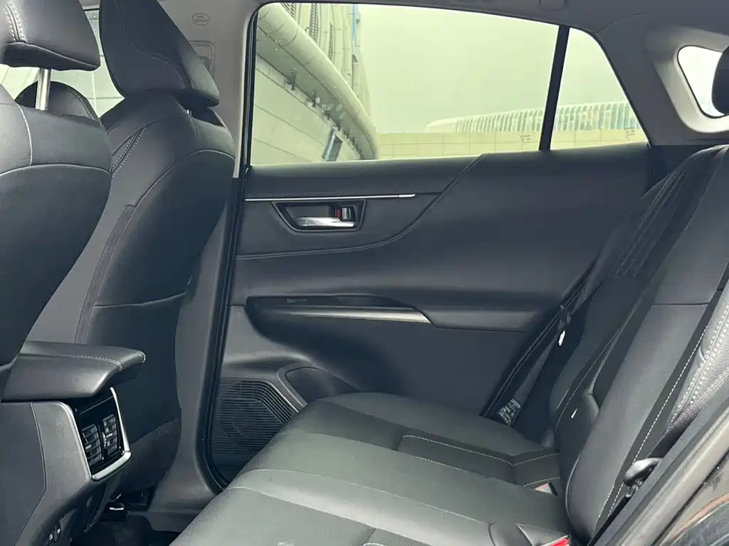 Toyota Harrier 2023 — фото 9