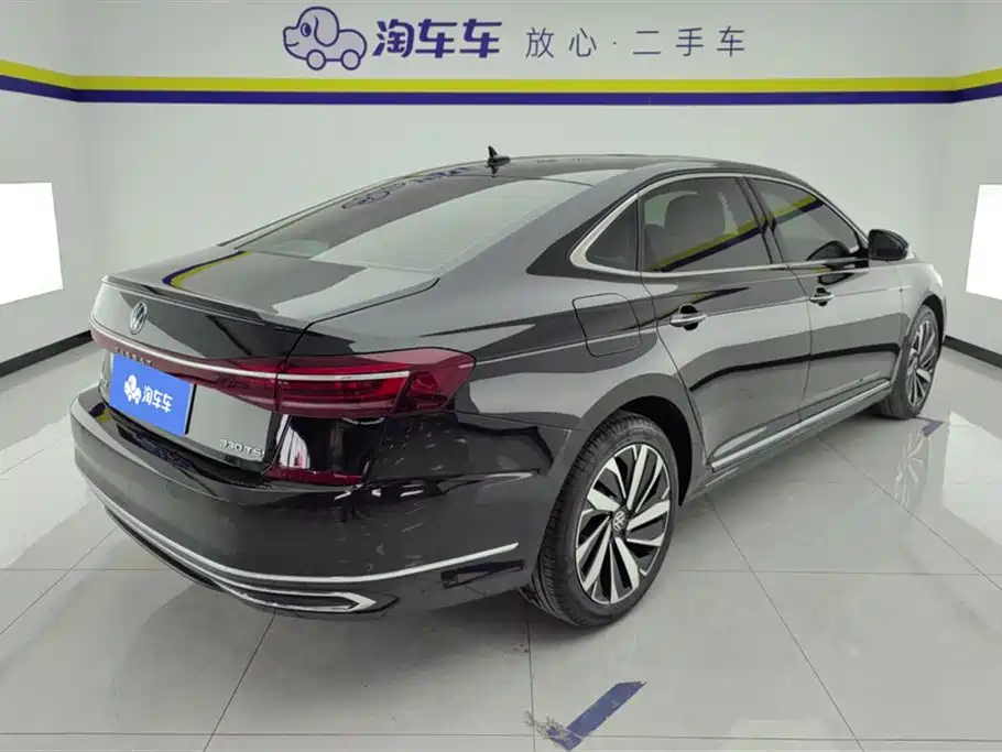 Volkswagen Passat 2023 — фото 3