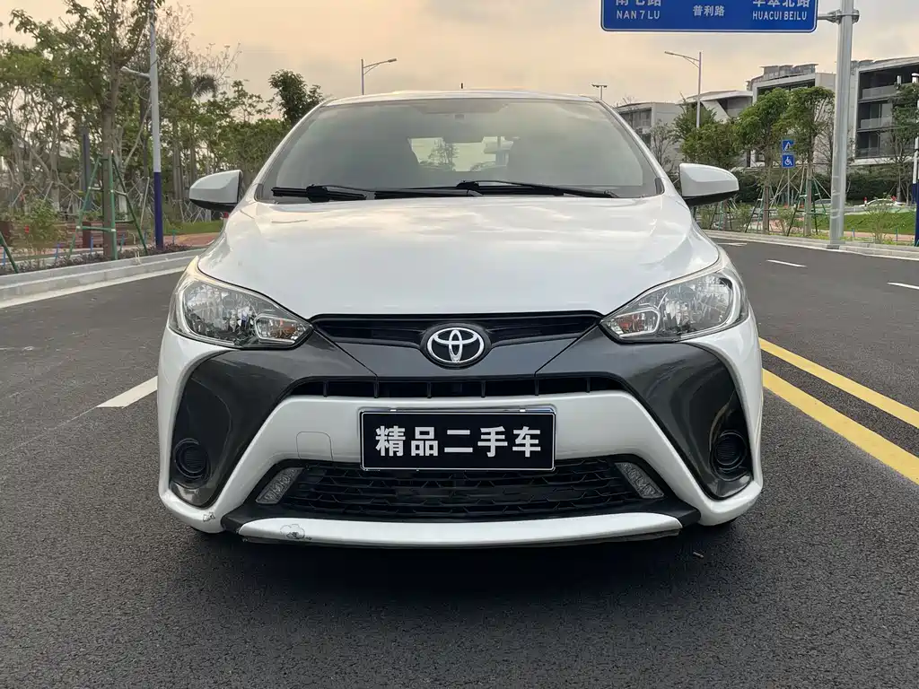 Toyota Yaris L 2020 — фото 2