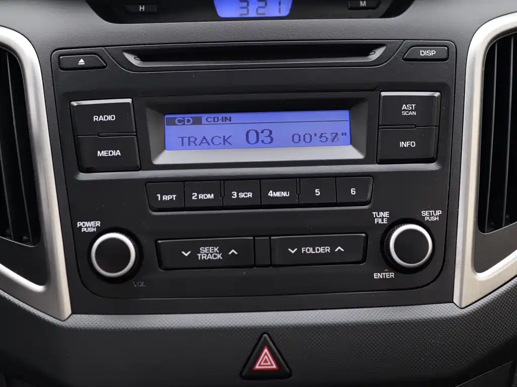 Hyundai ix25 2016 — фото 12