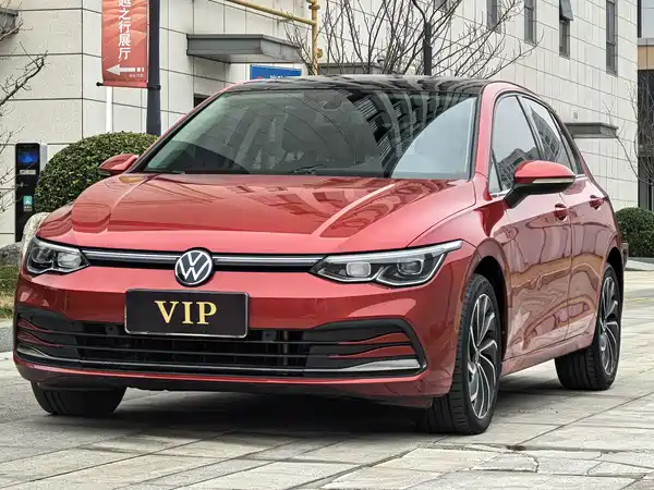 Volkswagen Golf 2021