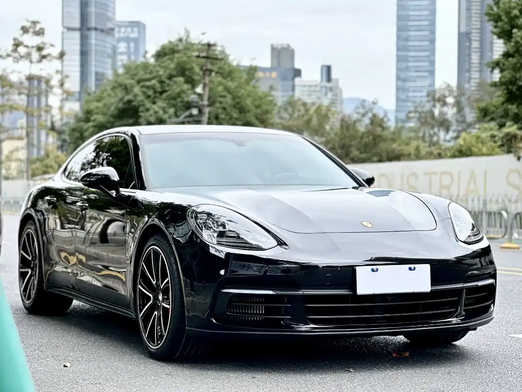 Porsche Panamera 2019 — фото 3