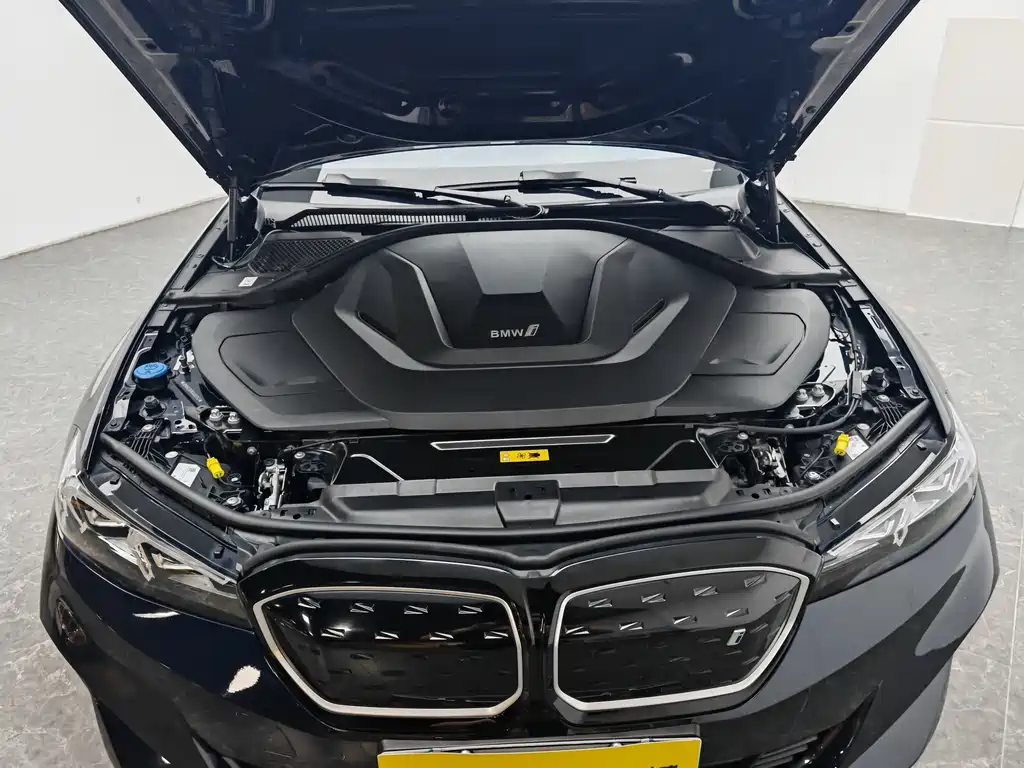 BMW i3 2024 — фото 13