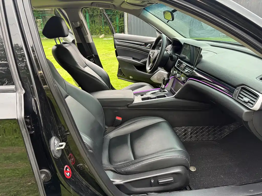 Honda Accord 2020 — фото 12
