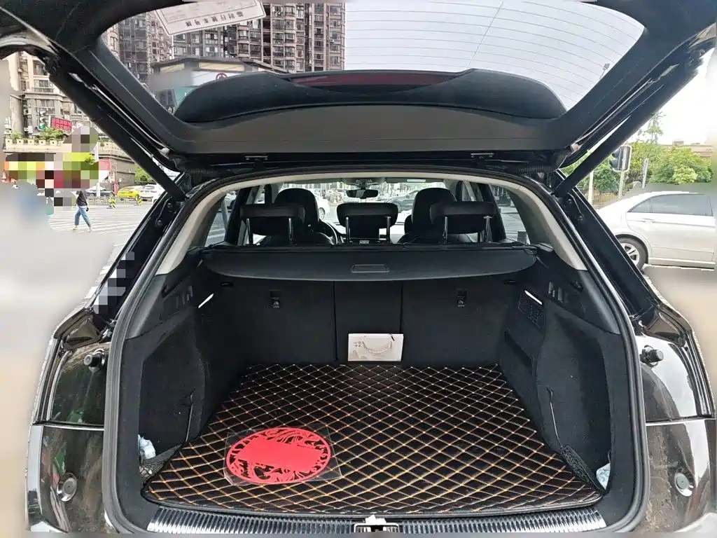 Audi Q5L 2018 — фото 16