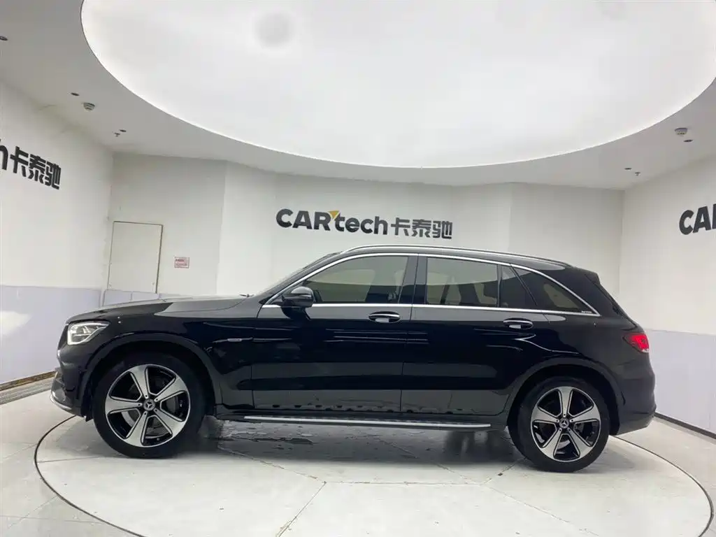 Mercedes-Benz GLC 2023 — фото 8