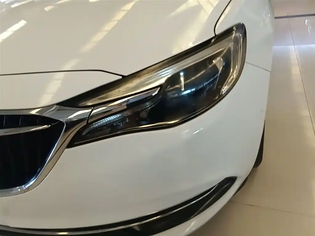 Buick Excelle 2018 — фото 24