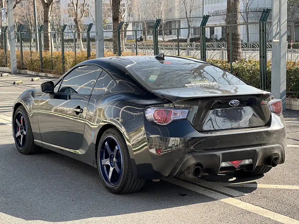 Subaru BRZ 2015 — фото 4