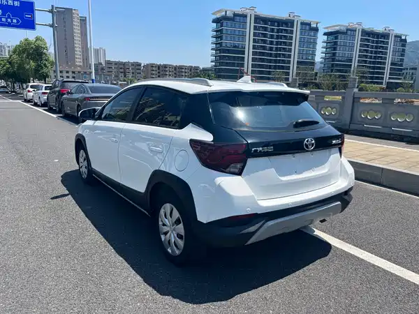 Toyota Yaris L 2020