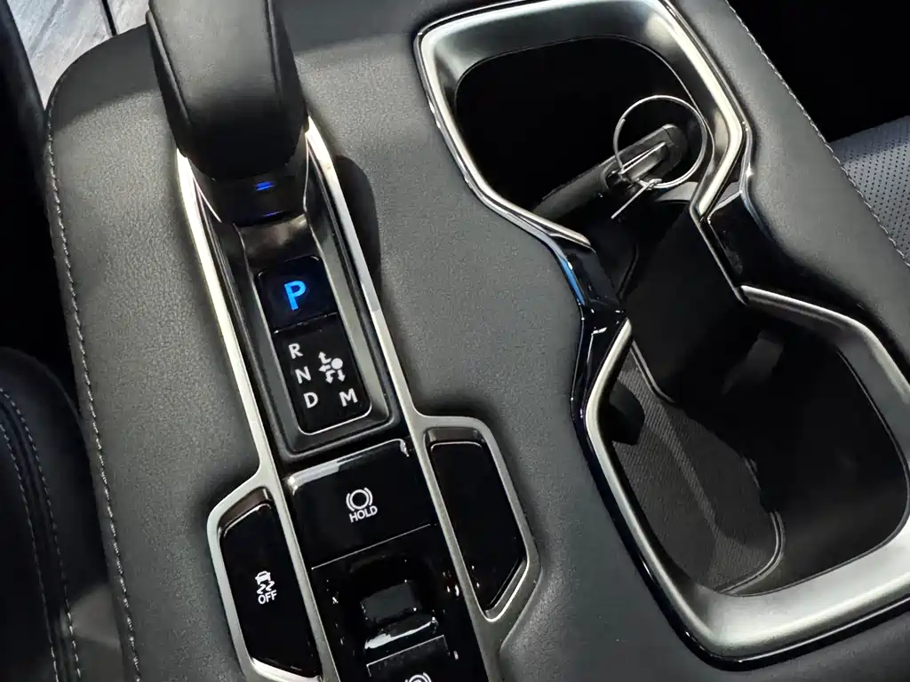Lexus LM 2025 — фото 15