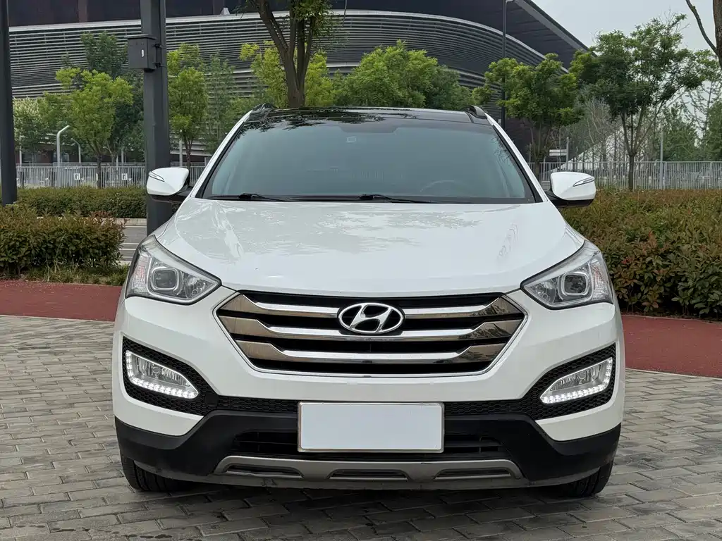 Hyundai Santa Fe 2014 — фото 2