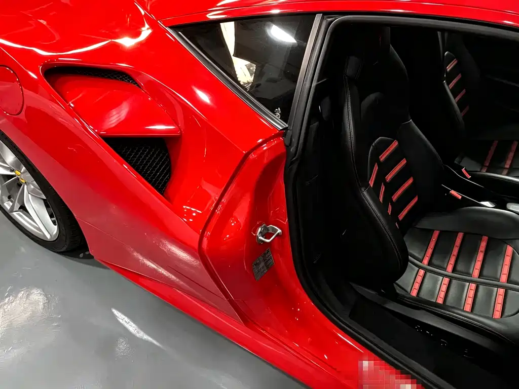 Ferrari 488 2018 — фото 7