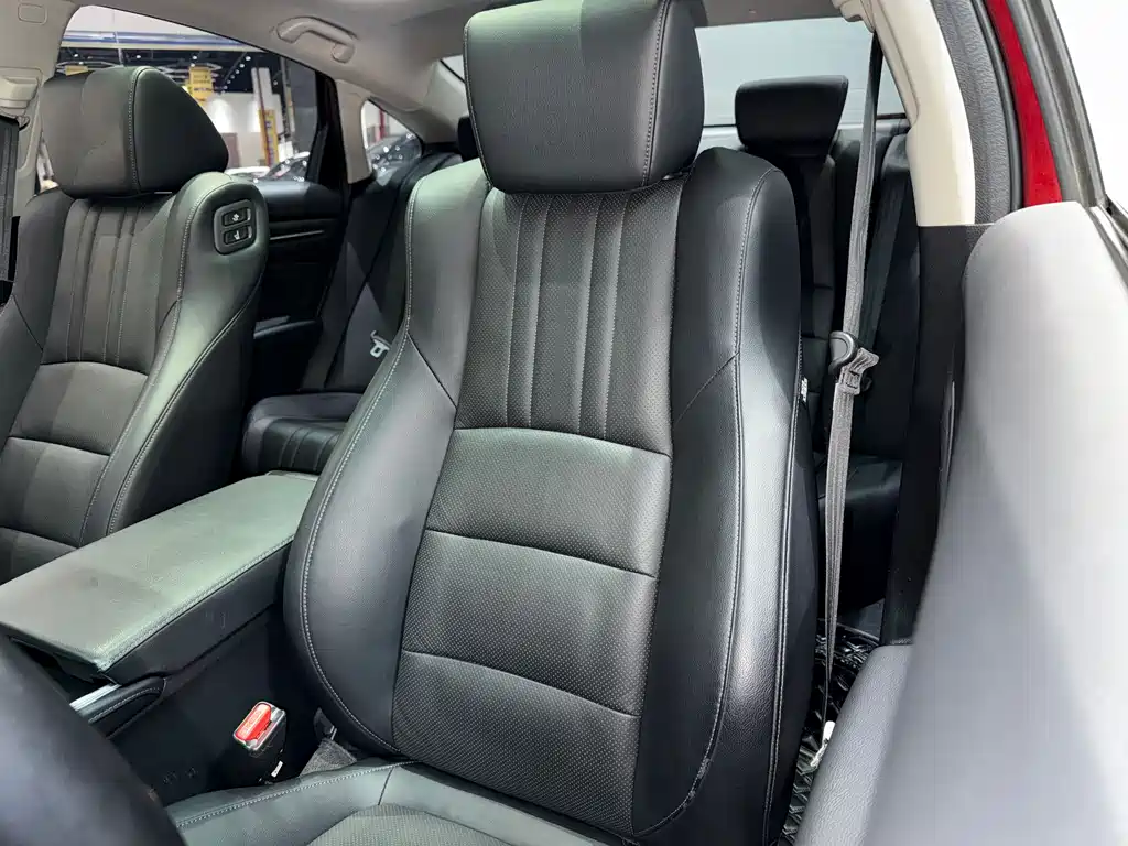 Honda Accord 2020 — фото 17