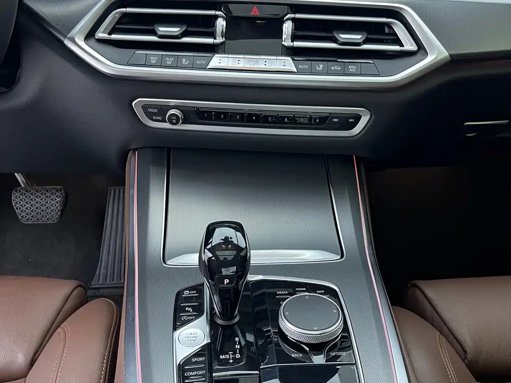 BMW X5 2019 — фото 13
