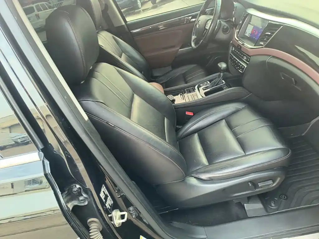 GAC Motor Trumpchi GS8 2019 — фото 25