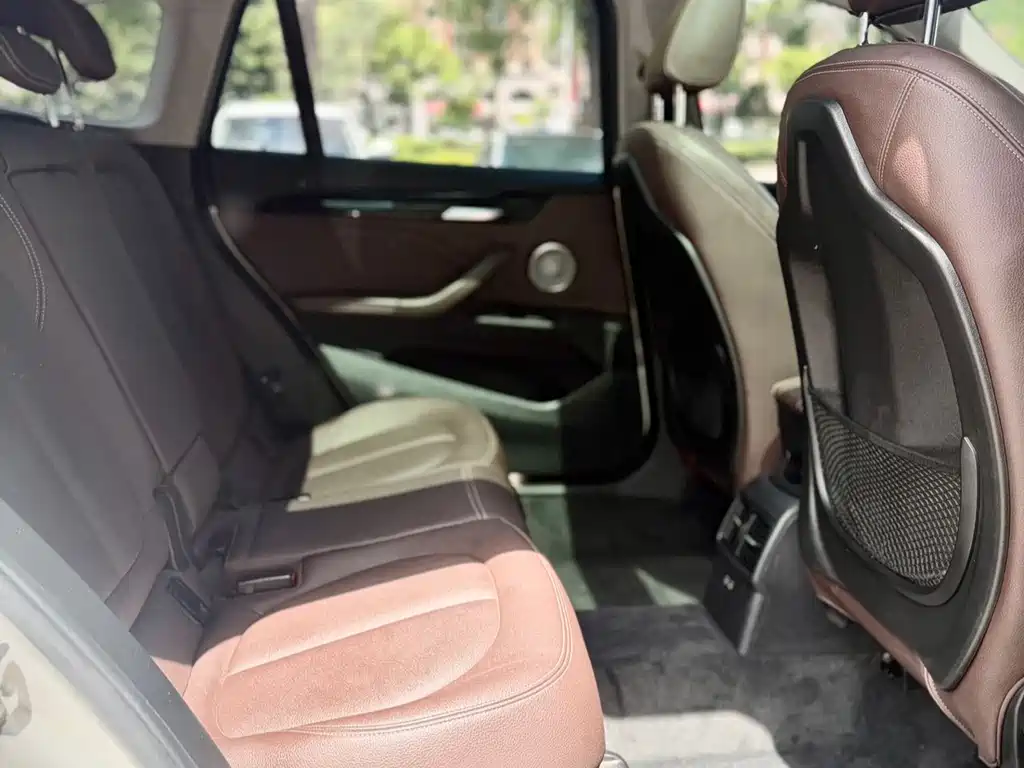 BMW X1 2021 — фото 12