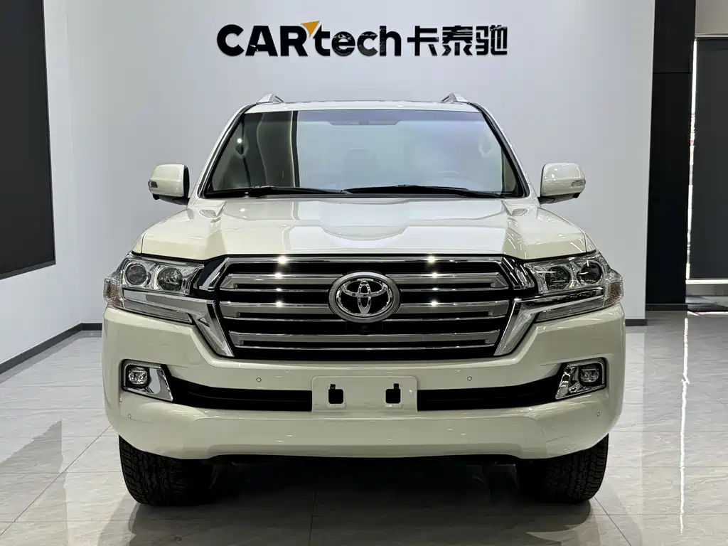 Toyota Land Cruiser 2019 — фото 2