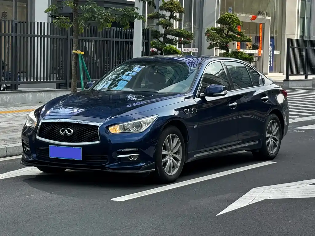 Infiniti Q50L 2017 — фото 1
