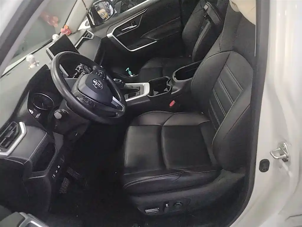 Toyota Wildlander 2020 — фото 15