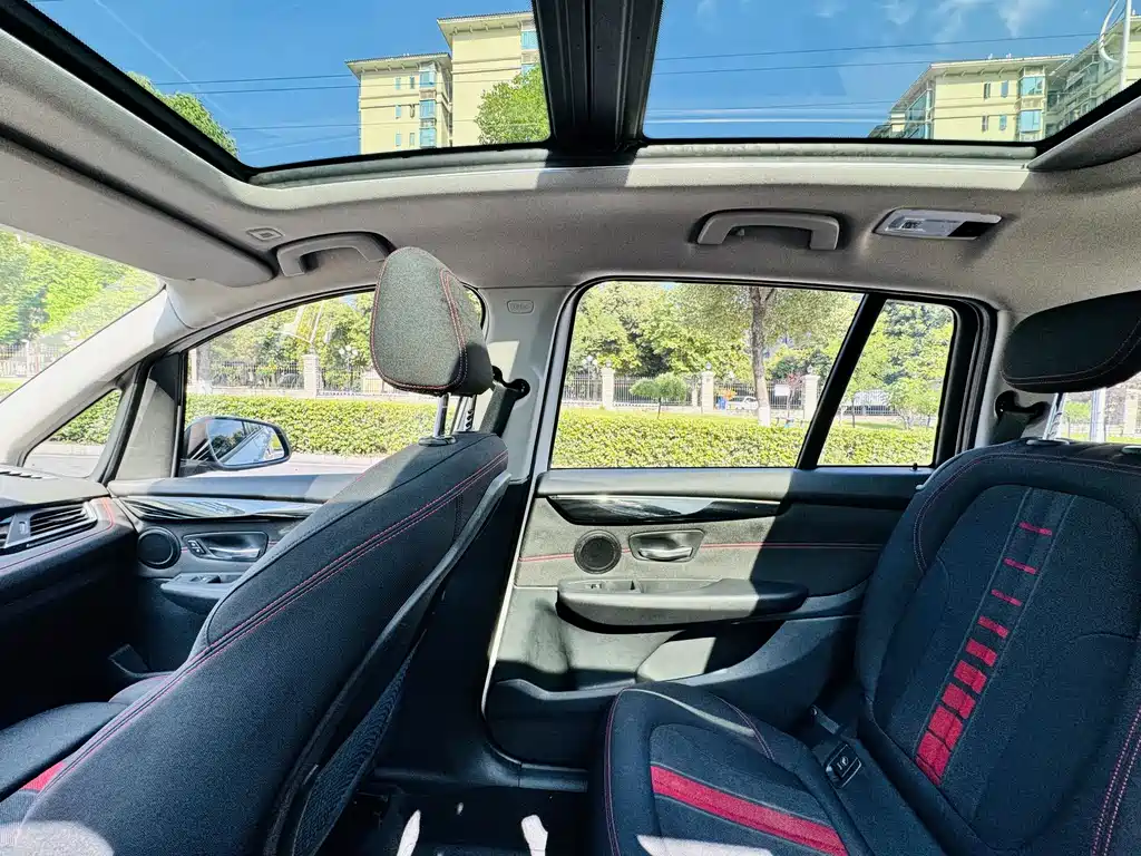 BMW 2 Series Gran Tourer 2016 — фото 13