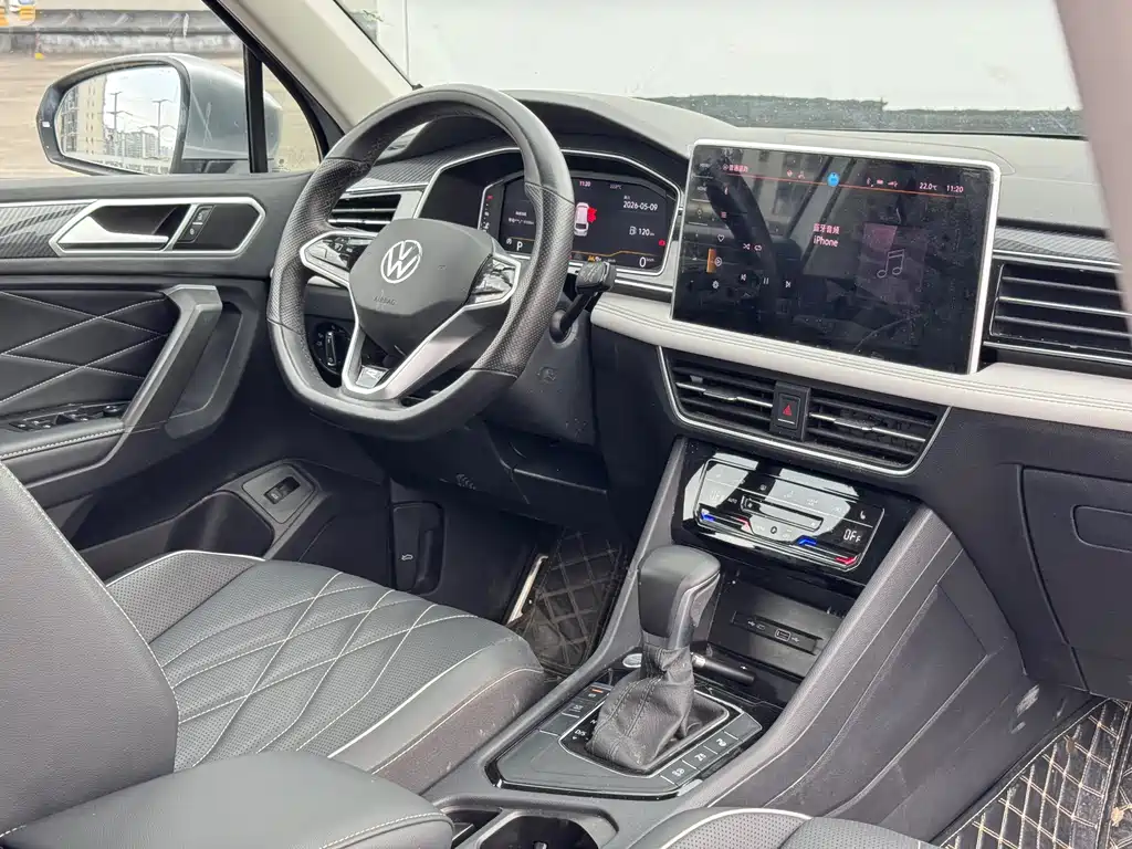 Volkswagen Tiguan L 2023 — фото 10