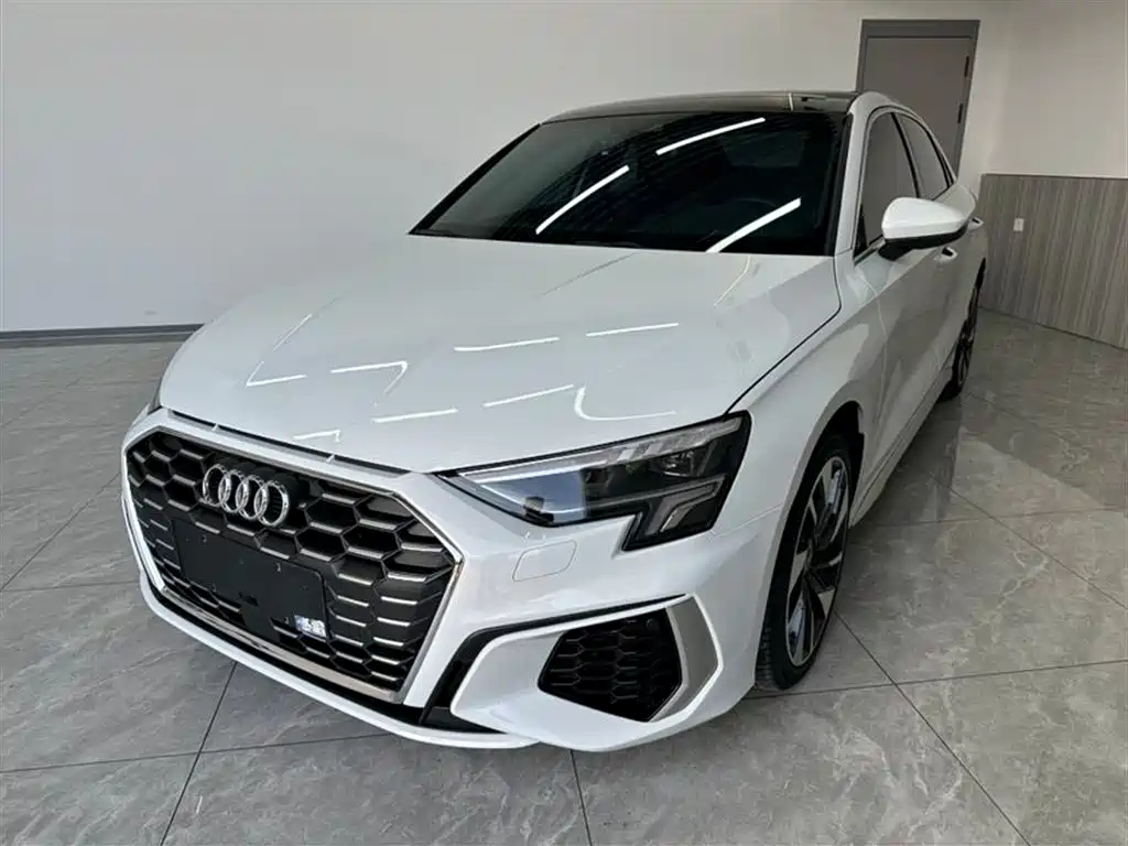 Audi A3 2023 — фото 3
