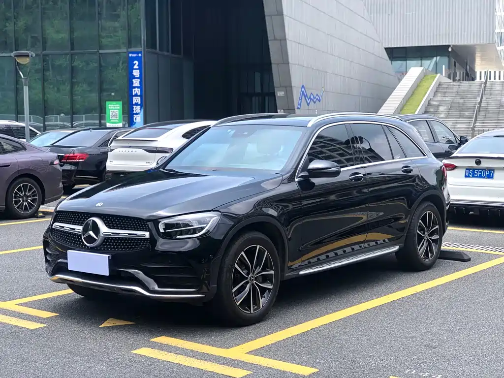 Mercedes-Benz GLC 2022 — фото 1