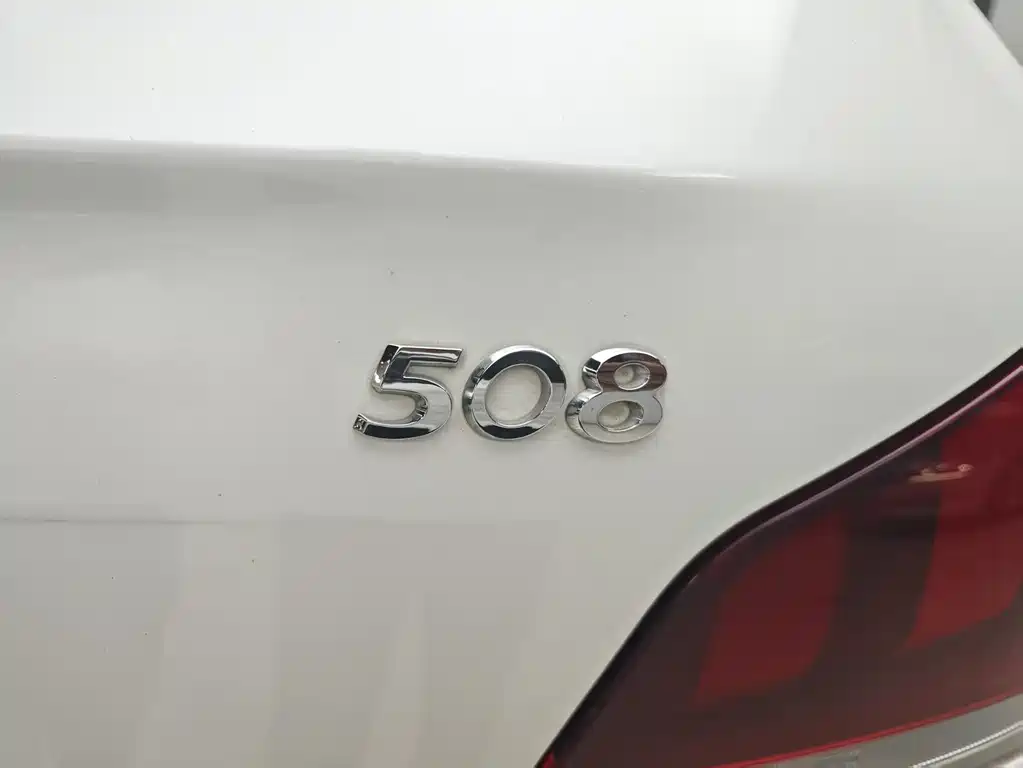 Peugeot 508 2015 — фото 29